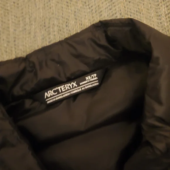 Black, light weight women's Arcteryx Nexis vest $300 - Picture 4 of 5